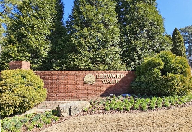 Building Photo - 303 Leeward Walk Ln