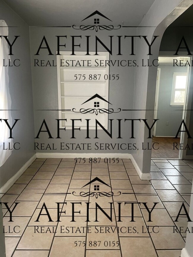 Building Photo - 3 bedroom home