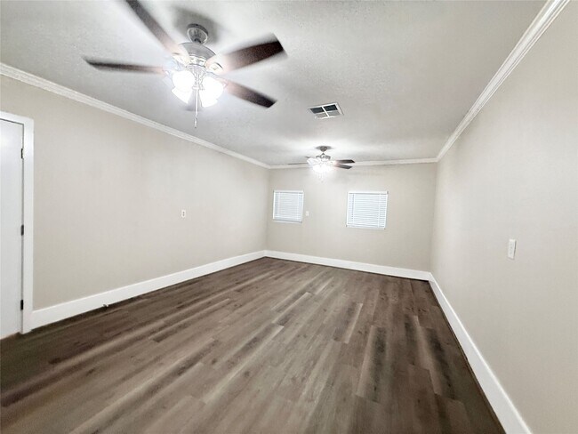 Building Photo - 109 Houston St