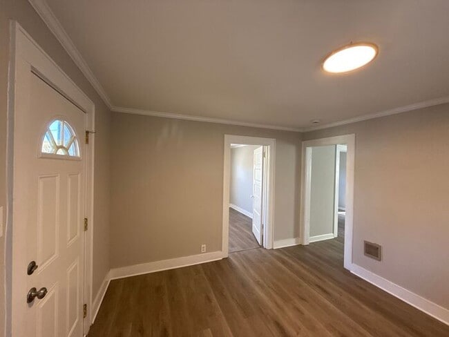 Building Photo - T.R. Lawing Realty Property