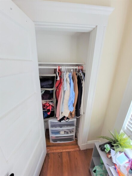 Building Photo - 31 Electric Ave