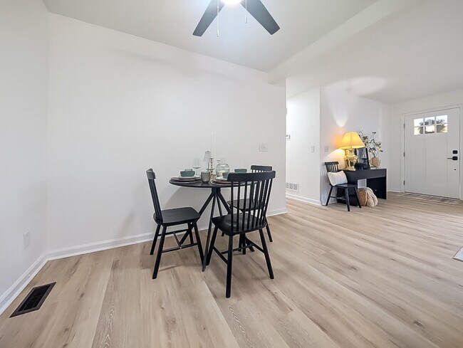 Building Photo - 421 Elkton Pl