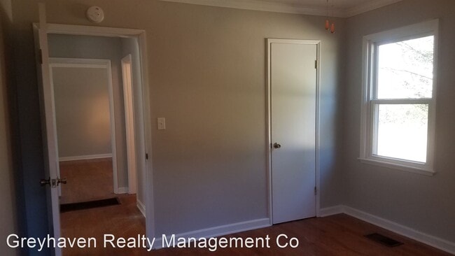Building Photo - 3 br, 2 bath House - 4803 Orchard View Ave