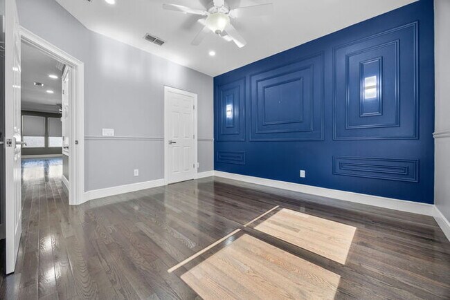 Building Photo - Fully Remodeled 5/4 Art Deco-Inspired Home...