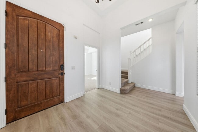 Building Photo - Luxury Golf Resort Living in Guard-Gated Tuscany – Henderson