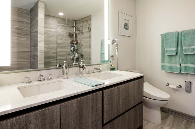 Building Photo - Stunning LUMINA Condo with Bay Views