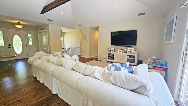 Building Photo - 11 John St