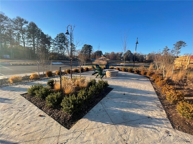 Building Photo - 2759 Acadia Dr
