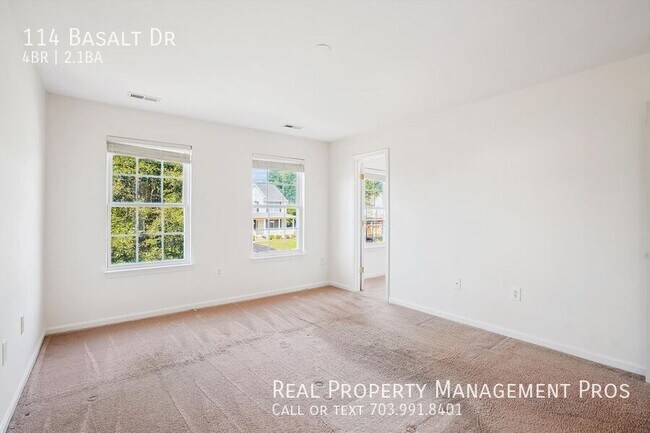 Building Photo - 114 Basalt Dr