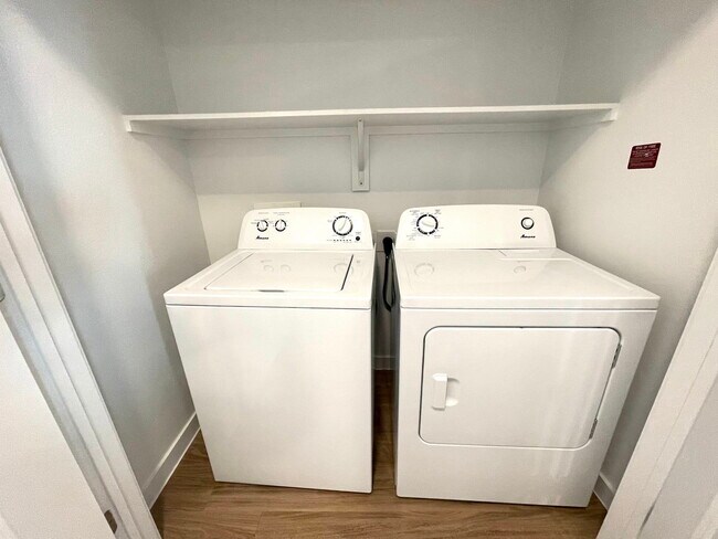 Building Photo - 1101 Abbeyglen Castle Dr