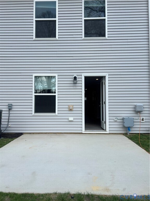 Building Photo - 3568 Perrins Hl Wy