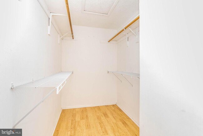 Building Photo - 22 Rickard Ct