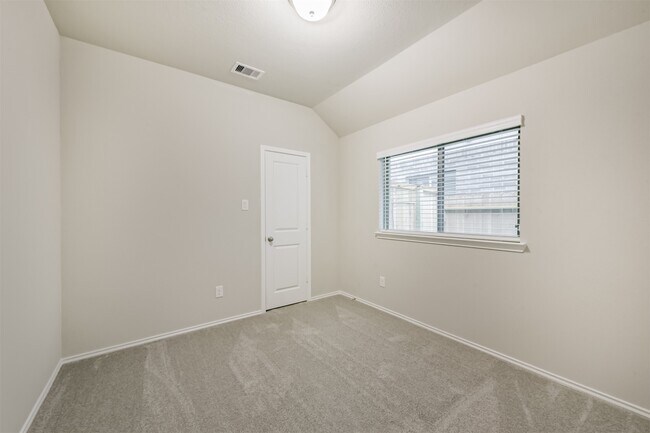 Building Photo - 455 Mathis Lk Ct