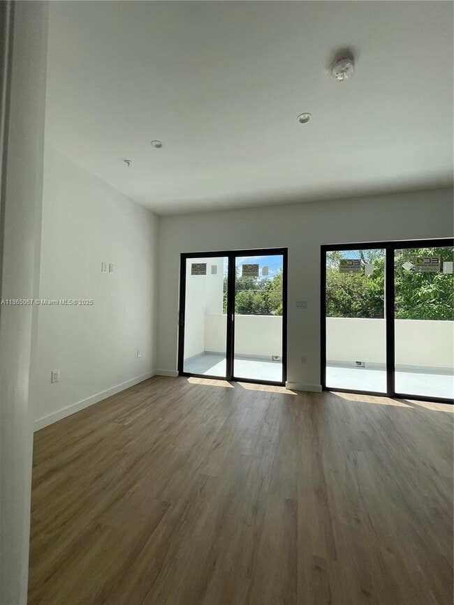 Building Photo - 85 NE 55th St