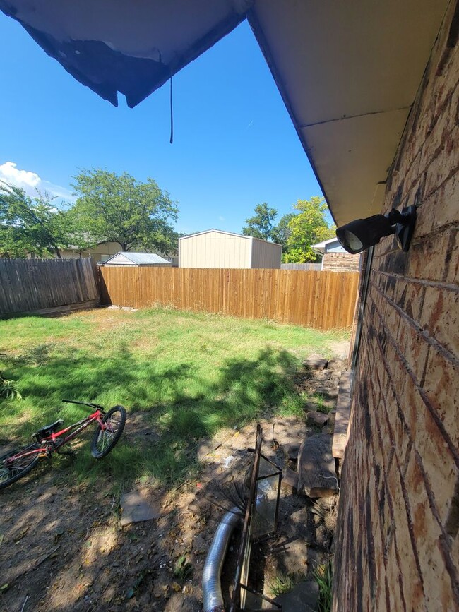 Building Photo - A hassle-free lifestyle