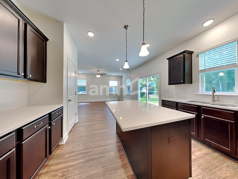 Building Photo - 1155 Alice Smalls Rd