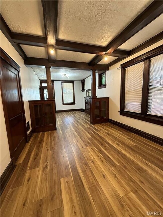 Building Photo - 5428 Nottingham Ave