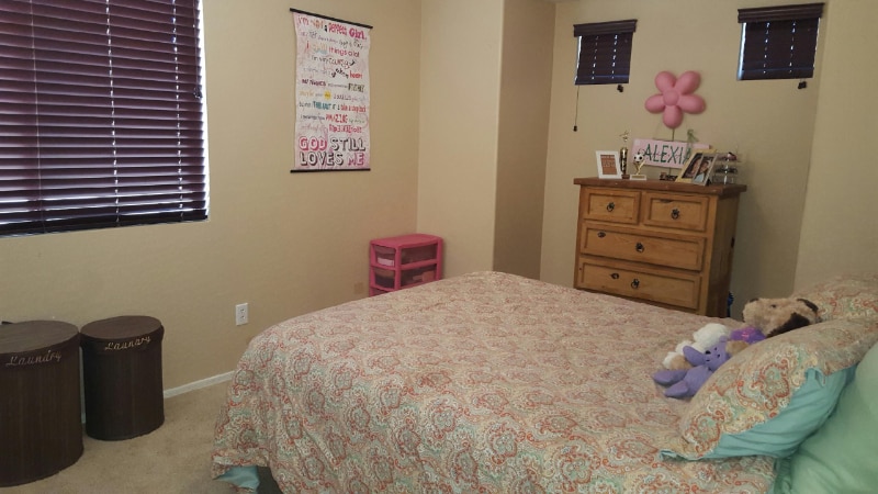 Building Photo - 8046 S 54th Ln