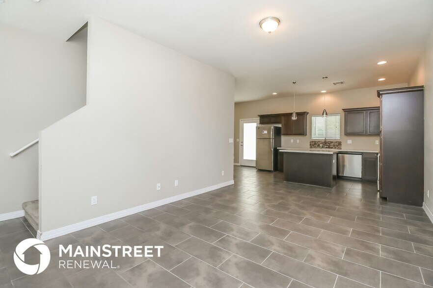 Building Photo - 2000 N 36th St