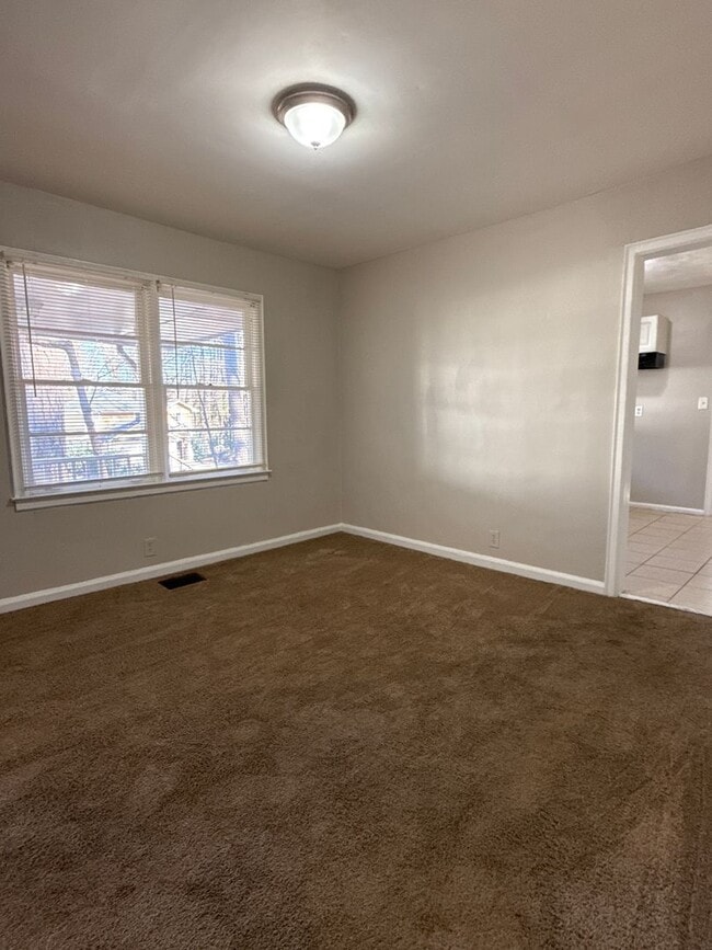 Building Photo - 3 bed 1 bath in Decatur! ***Get 50% Off Your First Month! Limited Time – Ends February!***