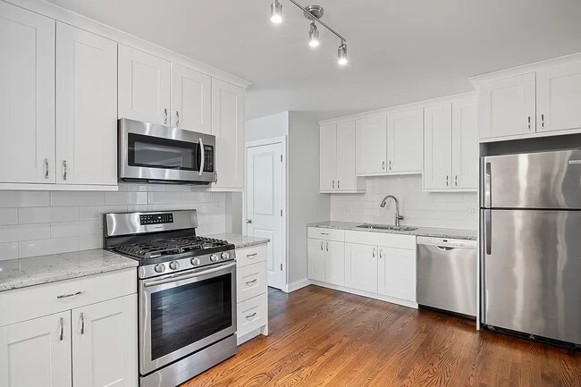 Building Photo - 708 W Thomas St