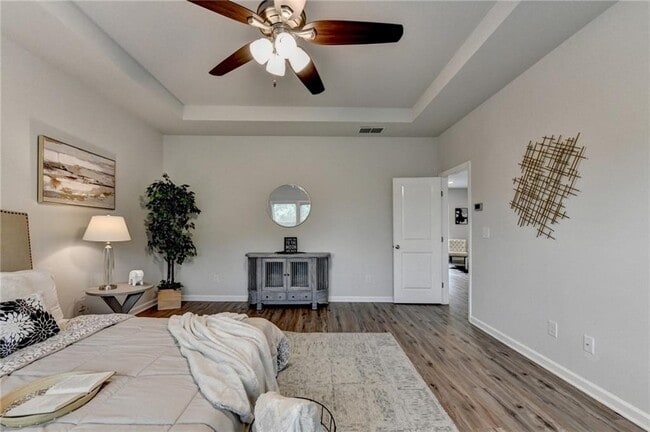 Building Photo - 2017 Yvette Wy