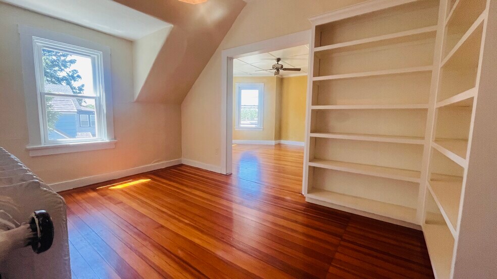 Building Photo - 61 Almy St