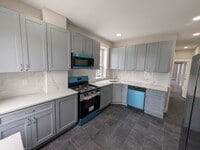 Building Photo - 295 Avenue B