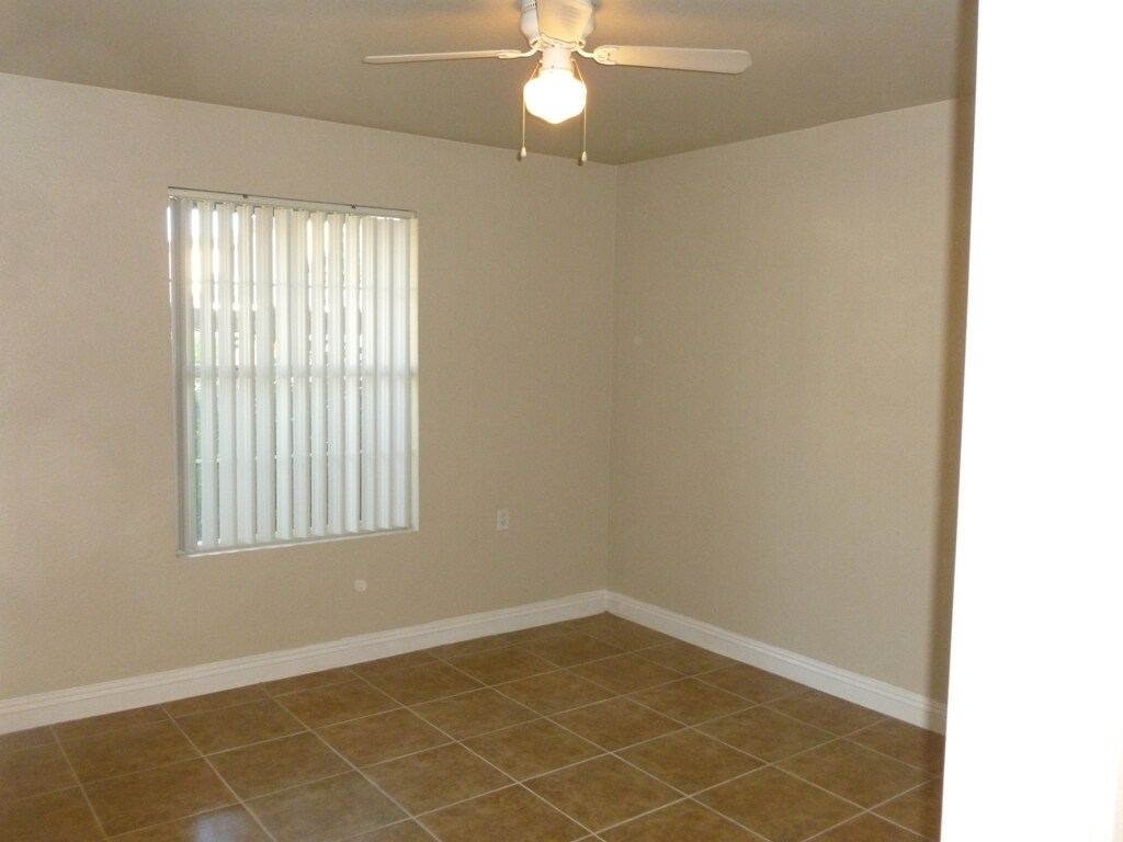 Building Photo - 2801 N Rainbow Blvd