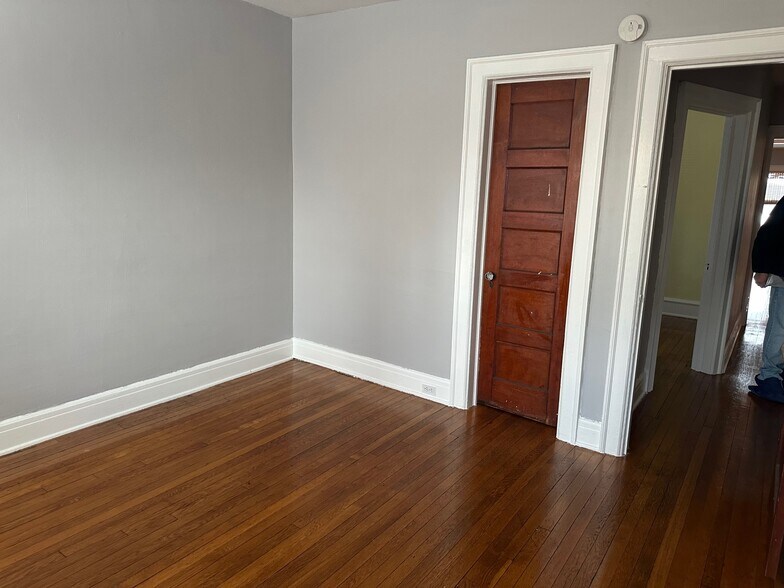 Building Photo - 783 Potomac Ave