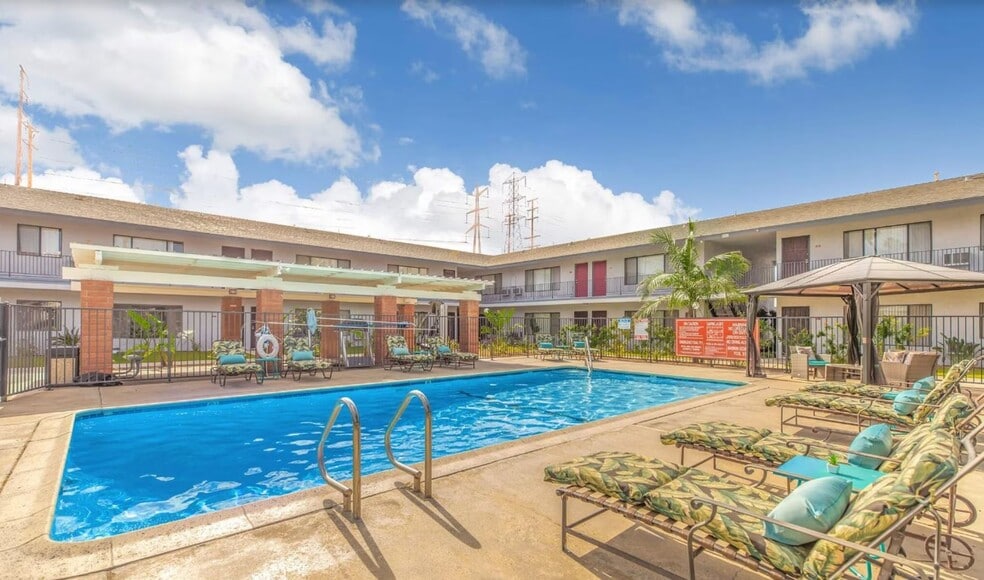 Building Photo - Miramar