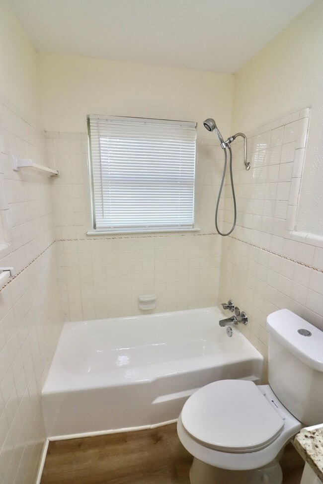 Building Photo - FOR LEASE in Brock ISD!! Updated 3 BR - 2 ...