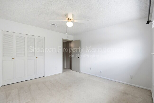Building Photo - 2275 Triway Ln
