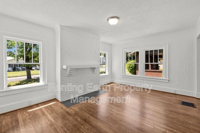 Building Photo - 1436 44th St Ensley