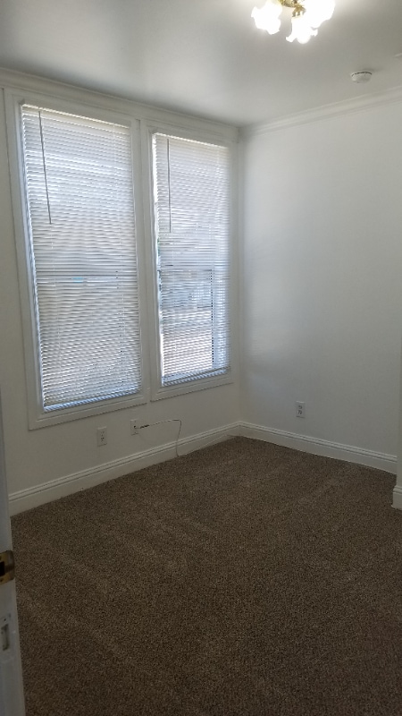 Building Photo - 980 Islay St