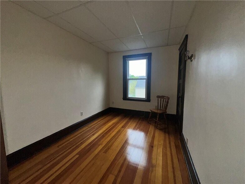 Building Photo - 14 Courtland St