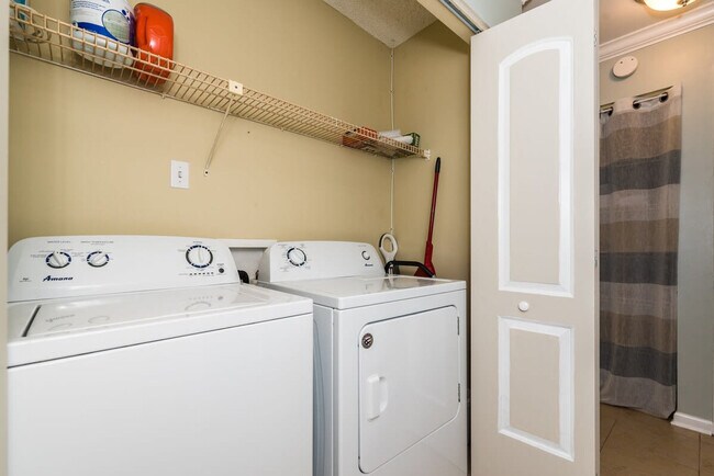 Building Photo - 11 Oceanside Dr