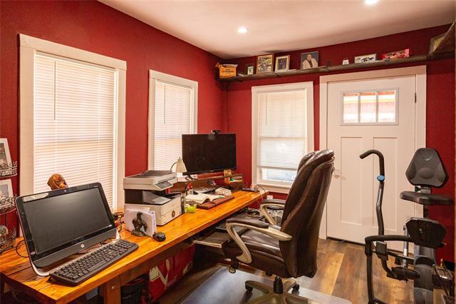 Building Photo - 340 E 3rd St