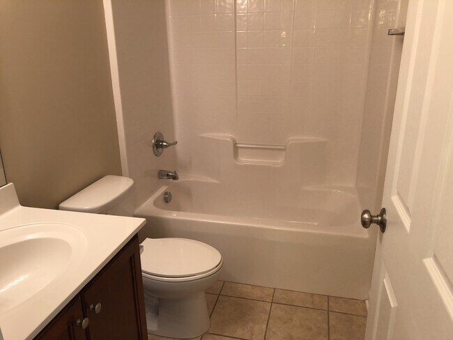 Building Photo - Available to show! **MOVE-IN Special $250 off the 1st full month's rent.**