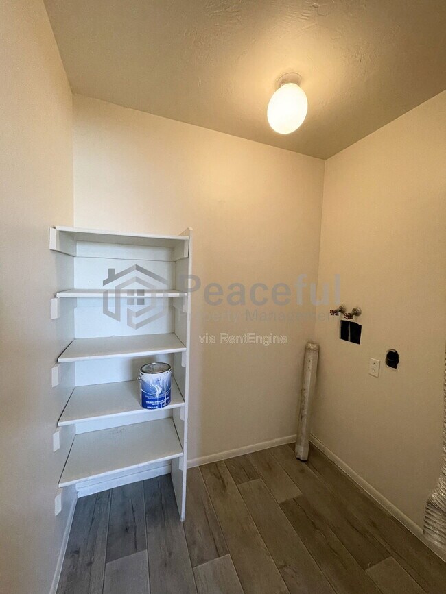 Building Photo - 4693 S Arlington Park Dr