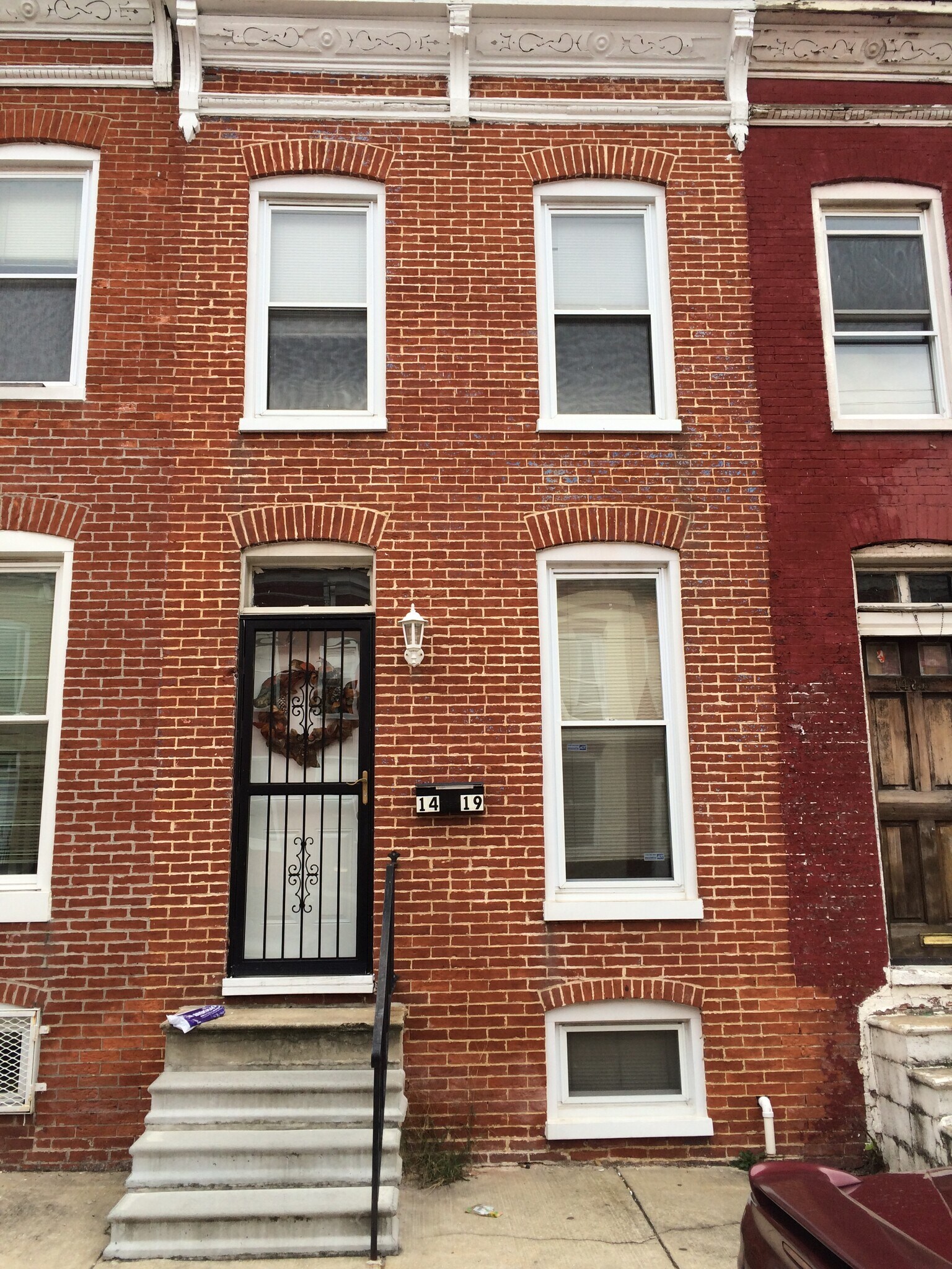 Front - 1419 Ward St