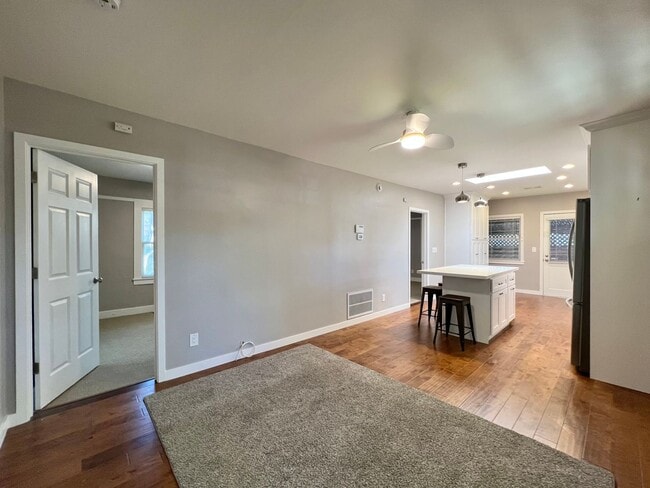 Building Photo - TENTATIVELY RENTED 2 Bedrooms, 1 Bathroom Charmer Near Downtown Napa