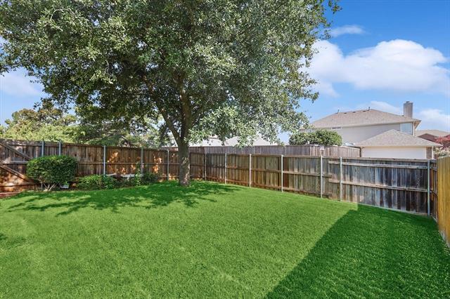 Building Photo - 4812 Highlands Dr