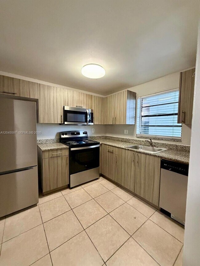 Building Photo - 2111 NW 55th Ave