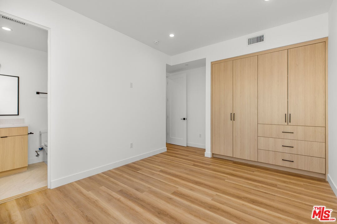 Building Photo - 5225 W 20th St