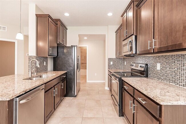 Building Photo - 8332 Enclave Way