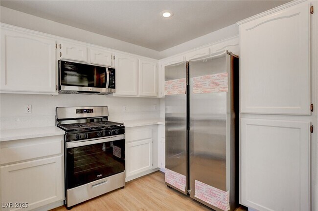 Building Photo - 1441 Iron Springs Dr
