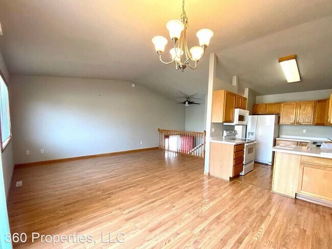 Building Photo - 3 br, 2 bath House - 2939 Wheatland Drive