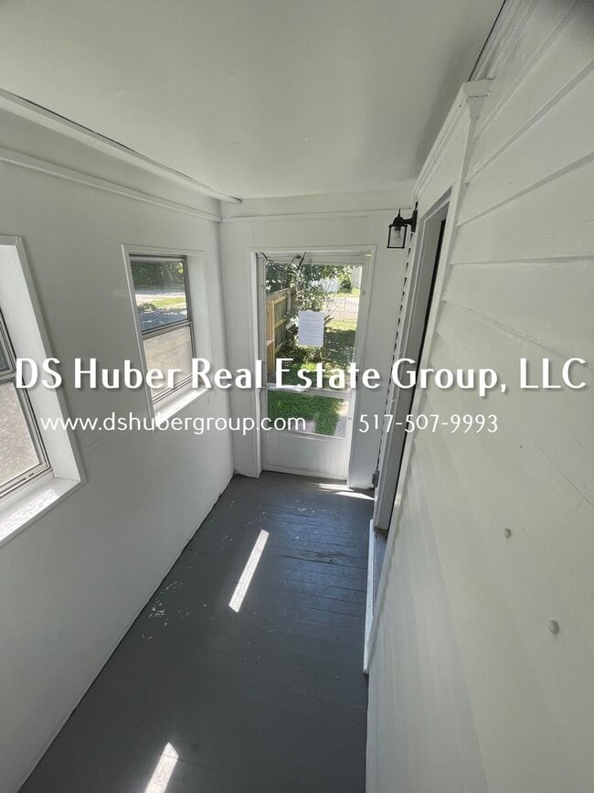 Building Photo - 132 S Magnolia Ave