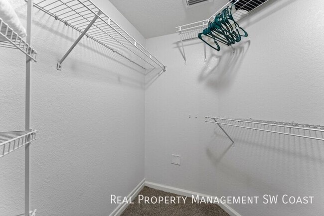 Building Photo - 4109 Residence Drive